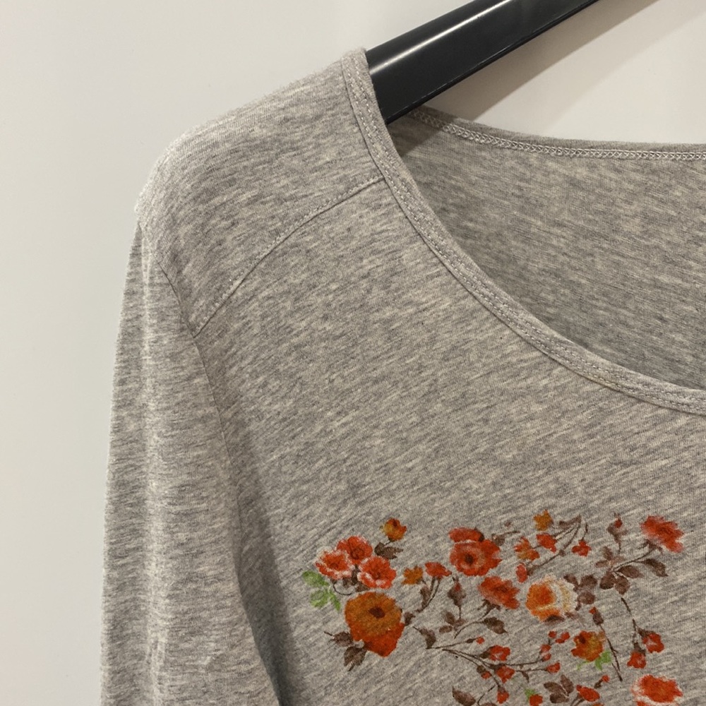 2/$20 Basic T SHIRT - Picture 5 of 6